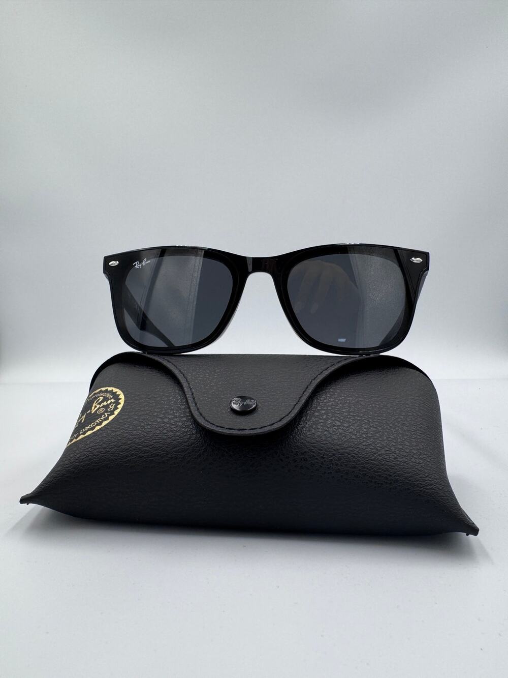 Ray-Ban RB4420 Sunglasses Black Frame Dark Grey Lens 65mm New With Box